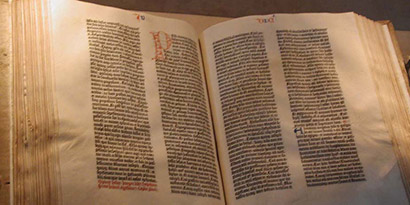 Bild eines Drucks der Gutenberg Bibel (US Library of Congress)
