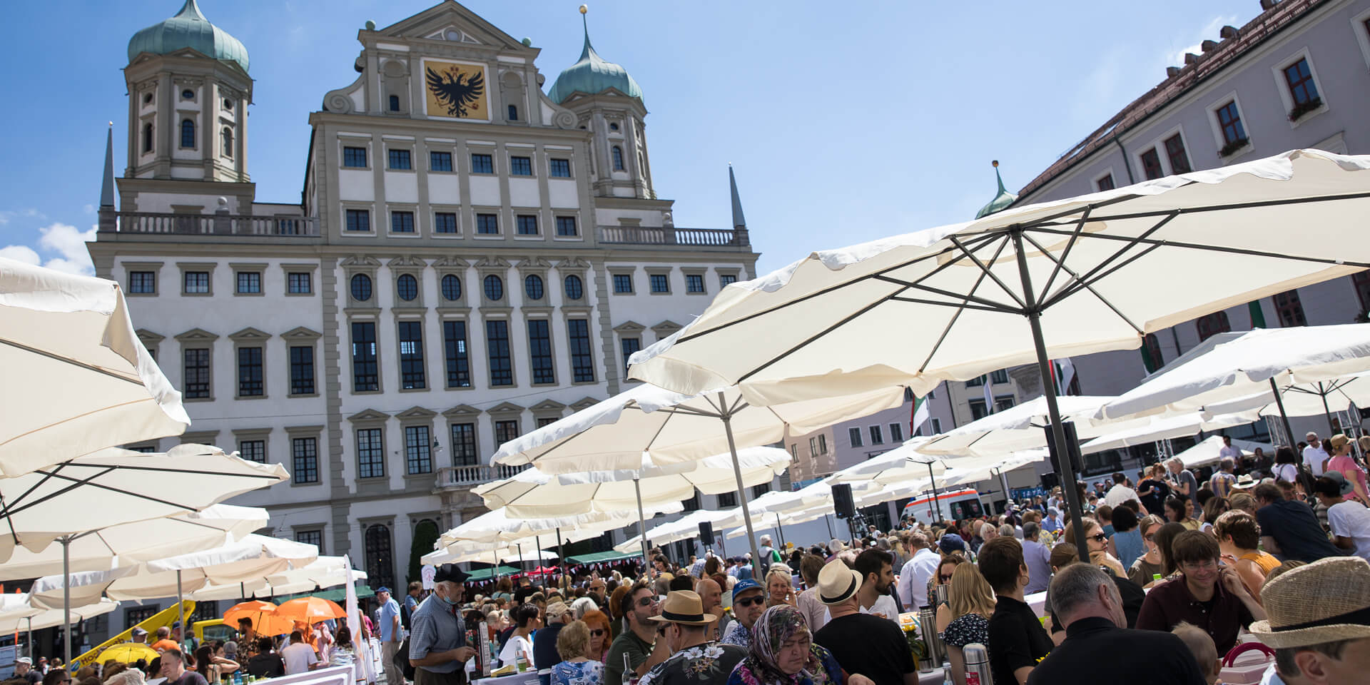 Rathausplatz Augsburg am Hohen Friedensfest 