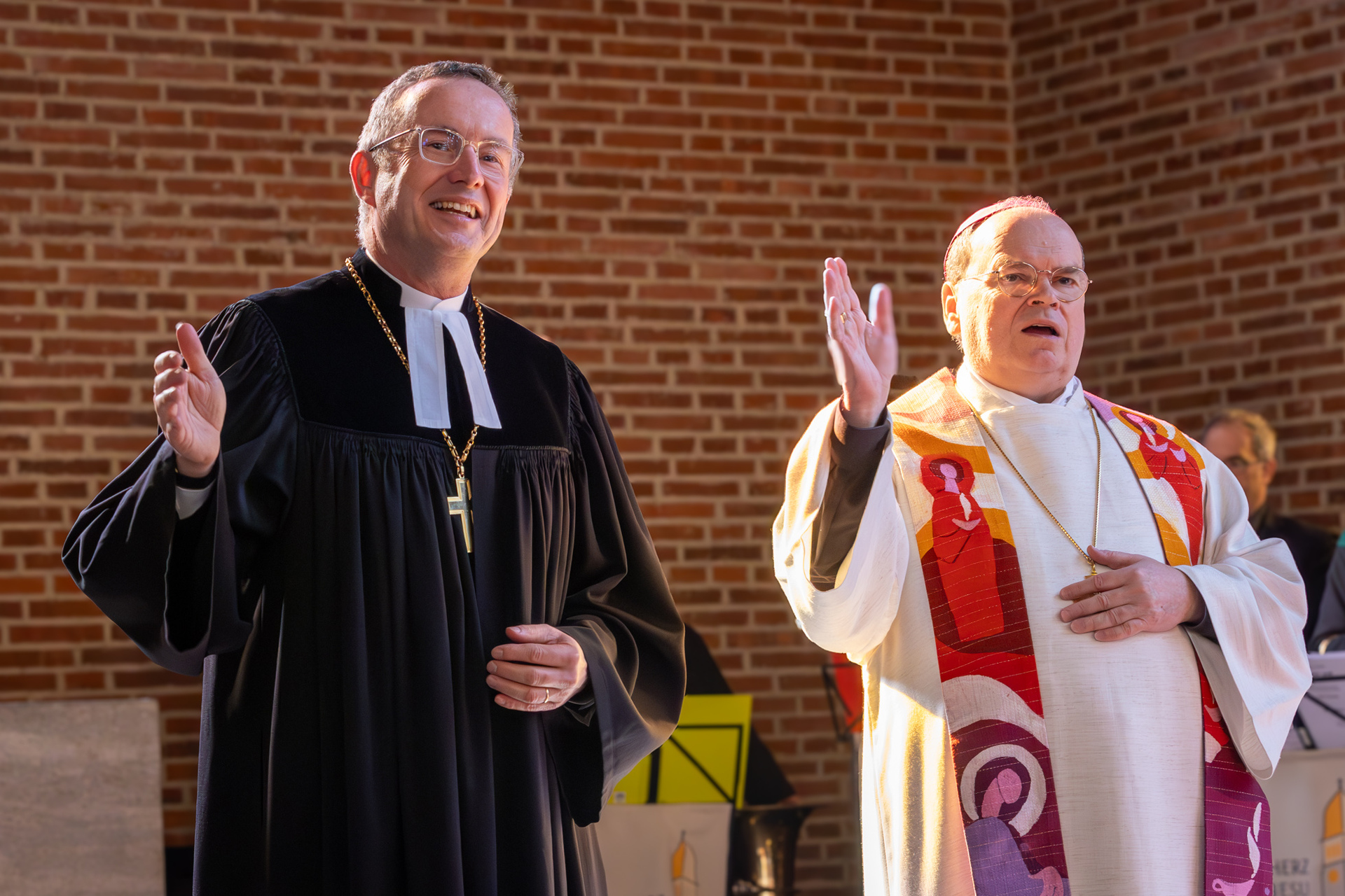 Ökumenischer Segen von Landesbischof Christian Kopp und dem Augsburger Bischof Bertram Meier