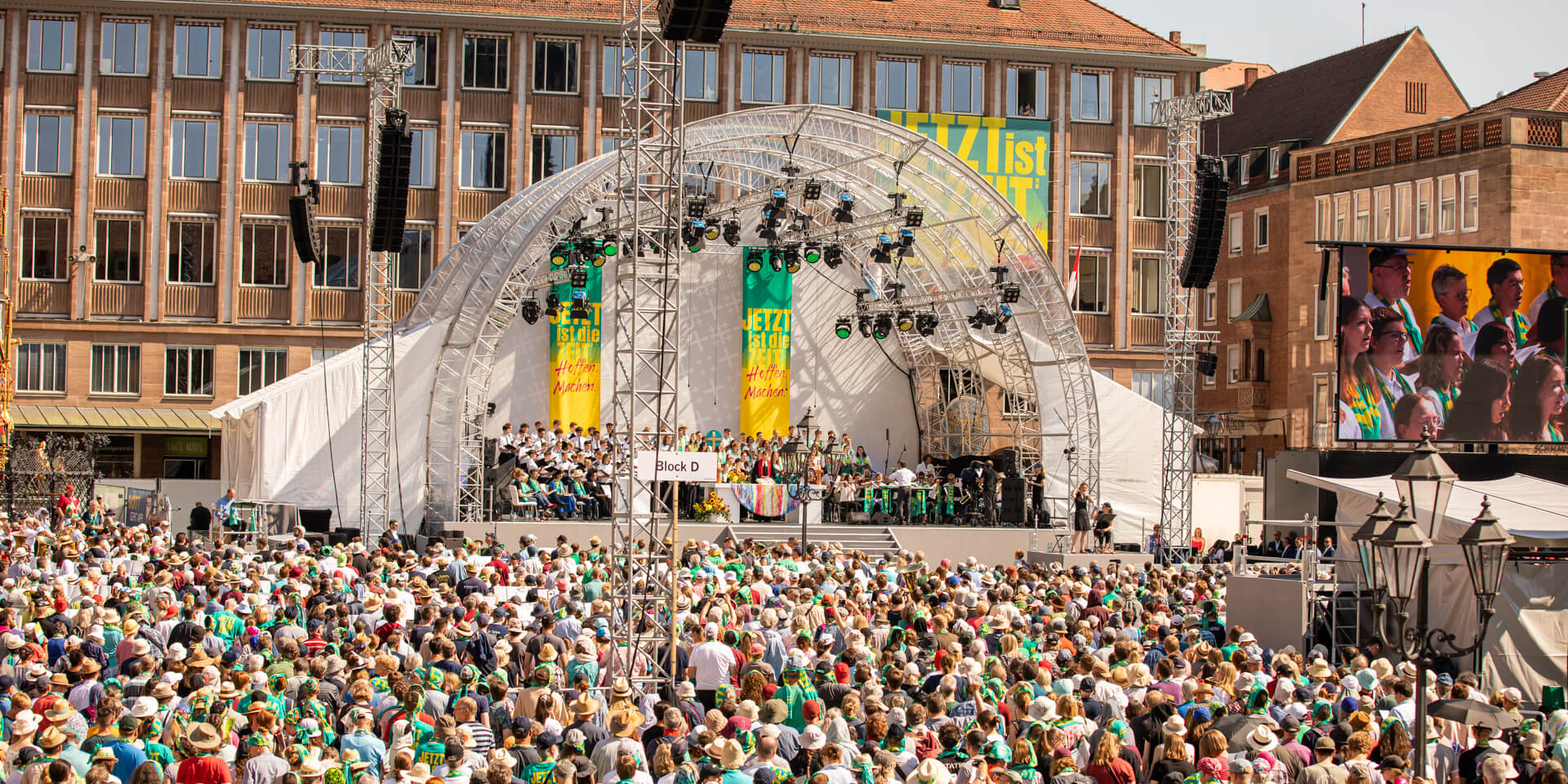 Abschlussgottesdienst auf dem Nürnberger Hauptmarkt 