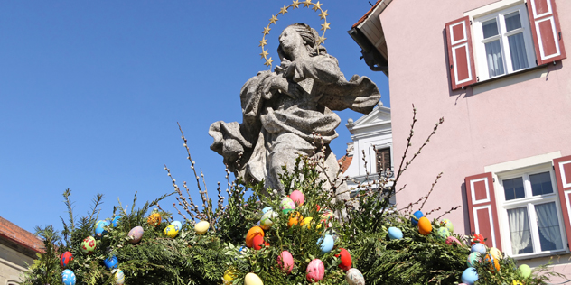 Osterbrunnen, © iStockPhoto / hohl