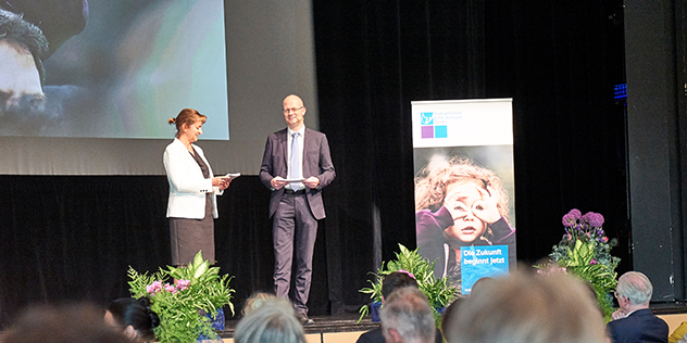 Christiane Münderlein, Dirk Rumpff beim Jubiläum evkita, © Tilman Weishart