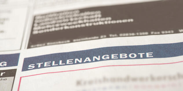 Straßenschild: Stellenangebote