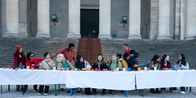  Foto der Aktion auf dem Königsplatz, © Gila Sonderwald