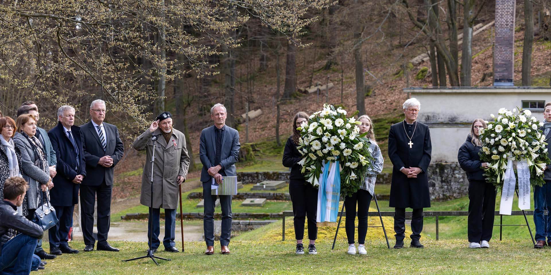 Gedenkakt mit Landesbischof Heinrich Bedford-Strohm an der Gedenkstätte Flossenbürg 