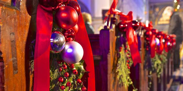 Zu Weihnachten ist es in de Kirchen immer besonders stimmungsvoll. Link zum Artikel Gottesdienste an Weihnachten