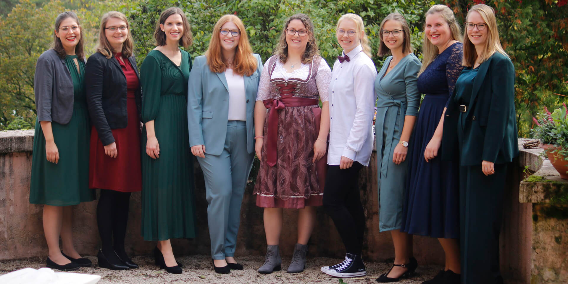 Die neun neuen Diakoninnen: Alexandra Birsch, Julia Rotter, Anne Buckel, Alena Willner, Michaela Aberham, Joy Meier, Sabine Wendler, Pia Secker und Julia Heinle  