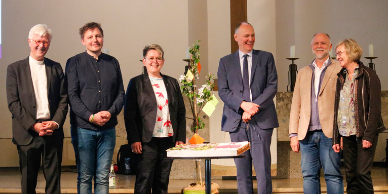 Landesbischof Heinrich Bedford-Strohm, Diakon Jochen Nitz, Diakonin Elisabeth Peterhoff, Oberkirchenrat Stefan Reimers, Diakon Peter Barbian und Diakonin Susanne Stöcker beim Tag der Diakone und Diakoninnen., © Diakonin Arnica Mühlendyck