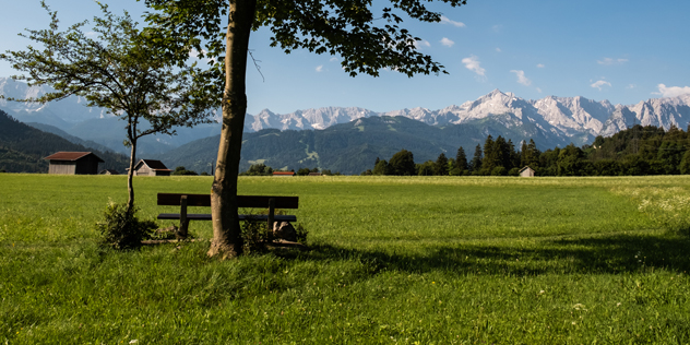 Loisachtal mit Blick auf Wetterstein, © Hager