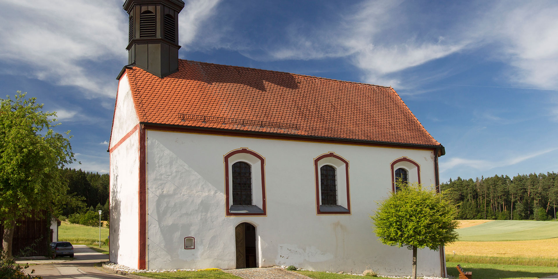 Die Simultankirche des Jahres 2023, St. Margareta in Frankenhof bei Illschwang, feiert heuer am Tag des offenen Denkmals ihren 700. Geburtstag mit einem großen Fest.