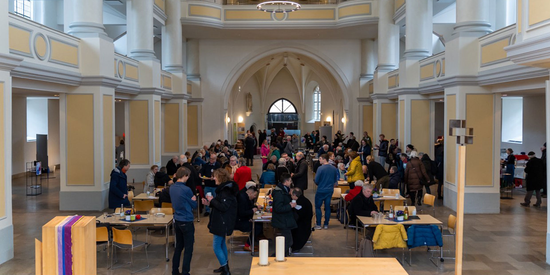 Die Vesperkirche ist jedoch viel mehr als ein warmes Mittagessen!