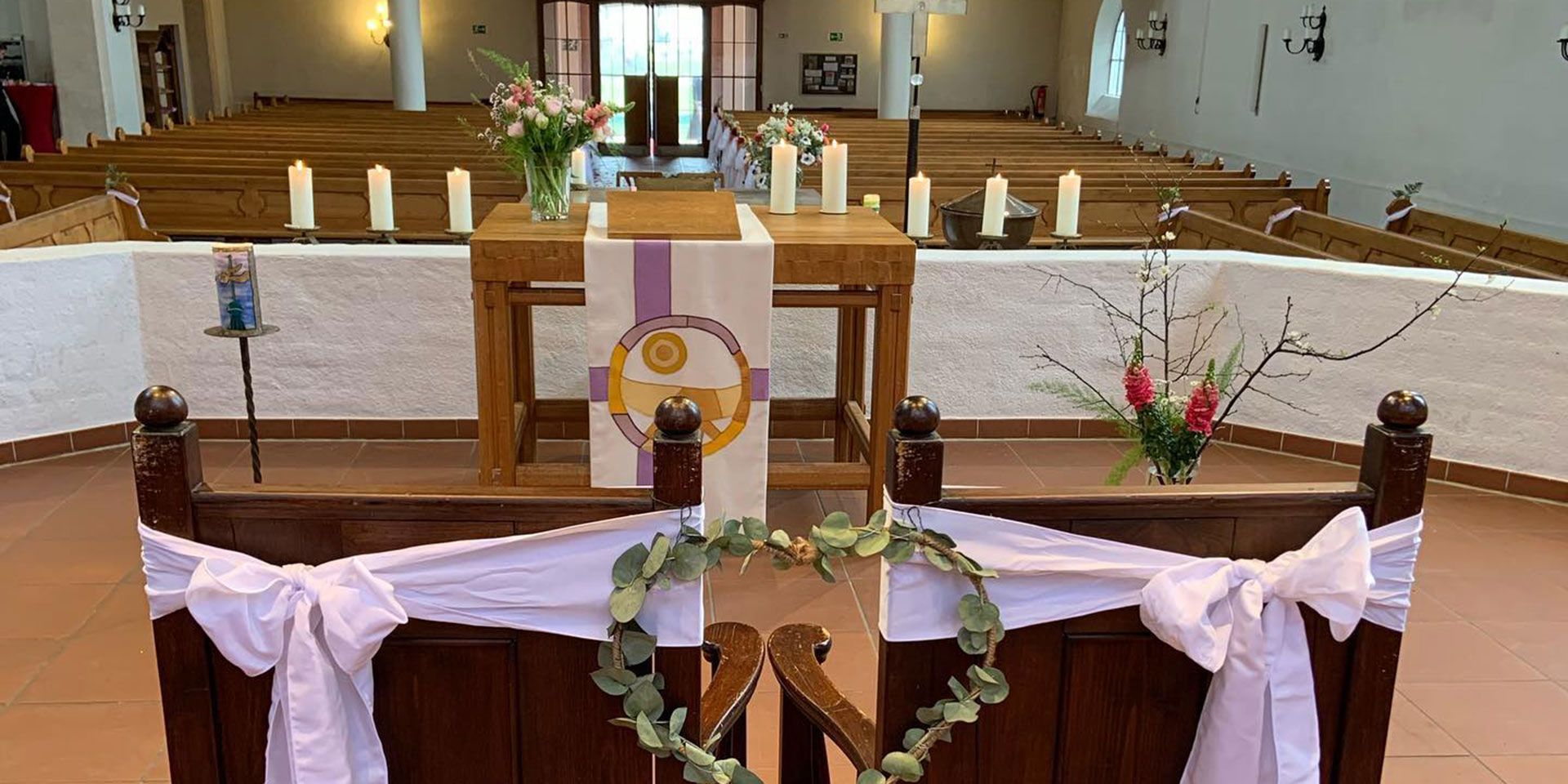 Einfach heiraten in der Christuskirche in München am 23.03.2023 und an 13 anderen Orten in Bayern.