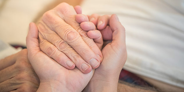 Hand in Hand, © iStock / LPETTET