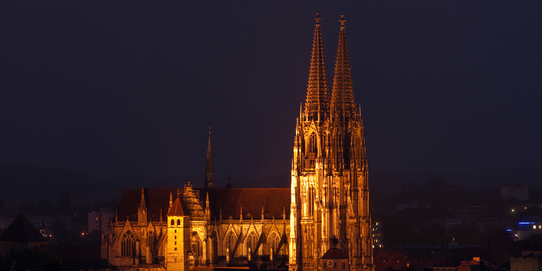  Nacht der Lichter, © iStock-tommosi