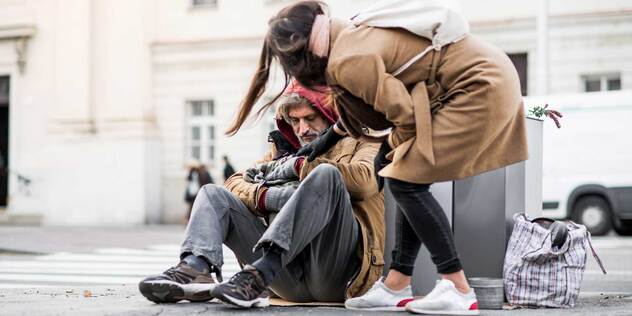 Als evangelischer Wohlfahrtsverband engagiert sie sich mit mehr als 630.000 Mitarbeitenden und rund 700.000 Ehrenamtlichen täglich für die Menschen in unserem Land. 