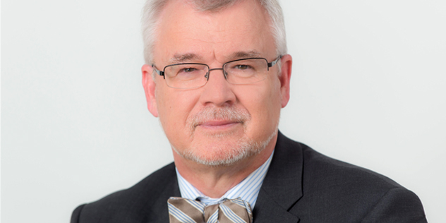 Dr. Stefan Ark Nitsche